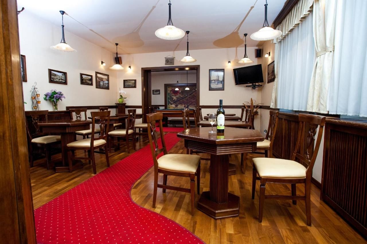 Отель Pension Brasovu Vechi Брашов-19